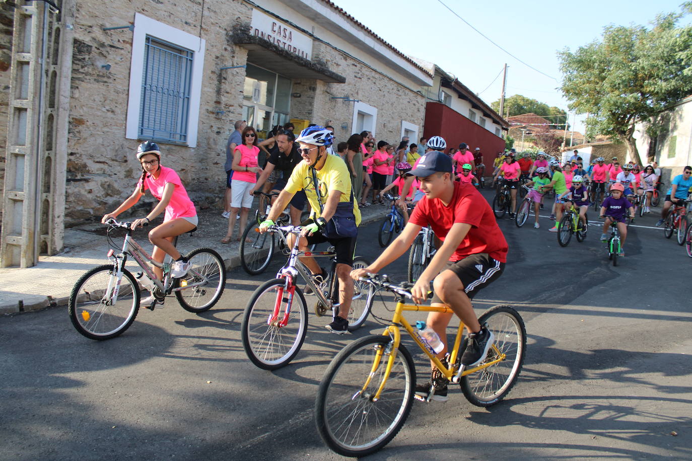 Berrocal de Salvatierra celebra una nueva edición de su vuelta ciclista