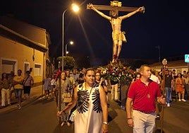 María Jesús Martín y Ángel Dosuna, mayordomos del Santo Cristo del Humilladero