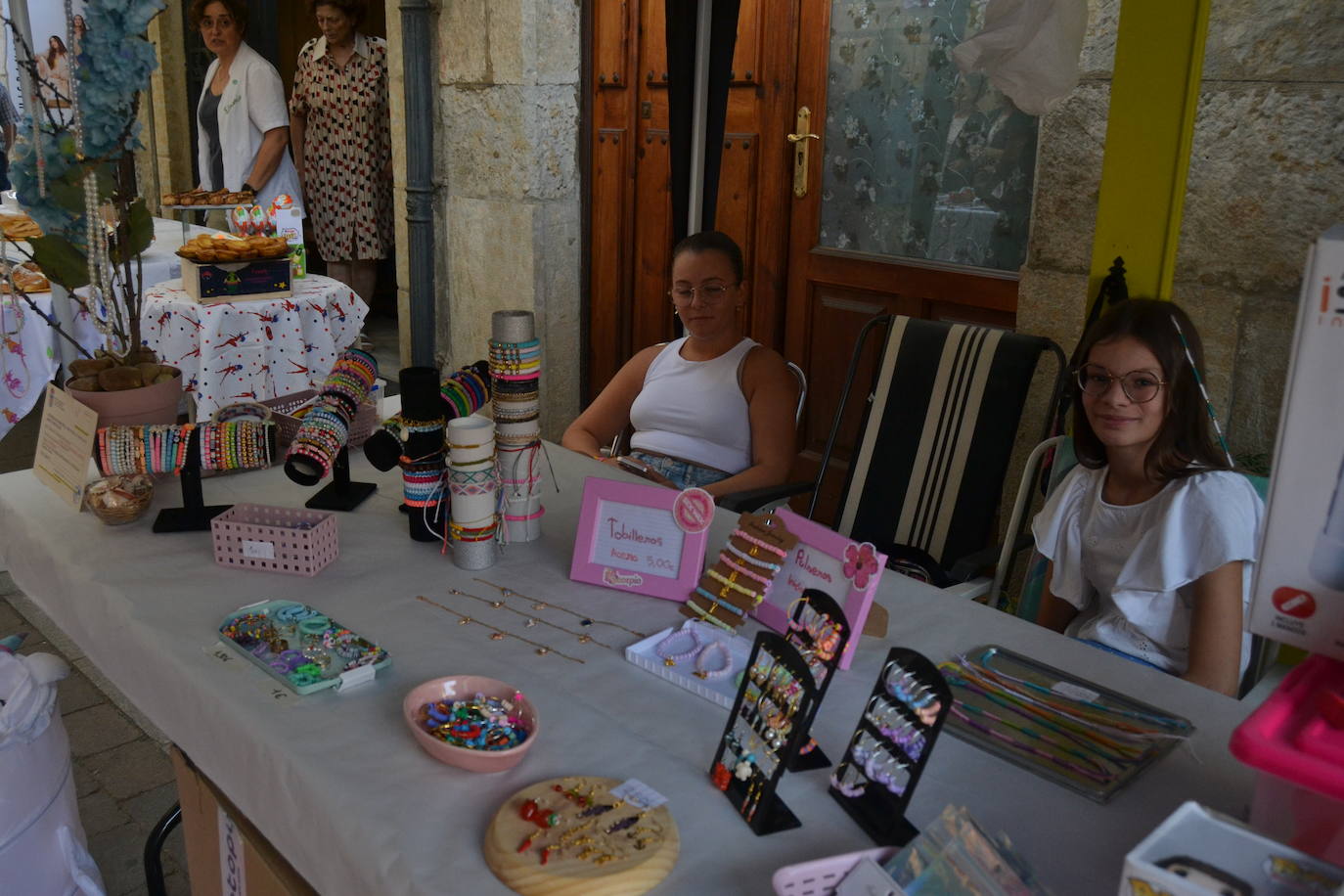 El comercio local abarrota las calles de Miróbriga