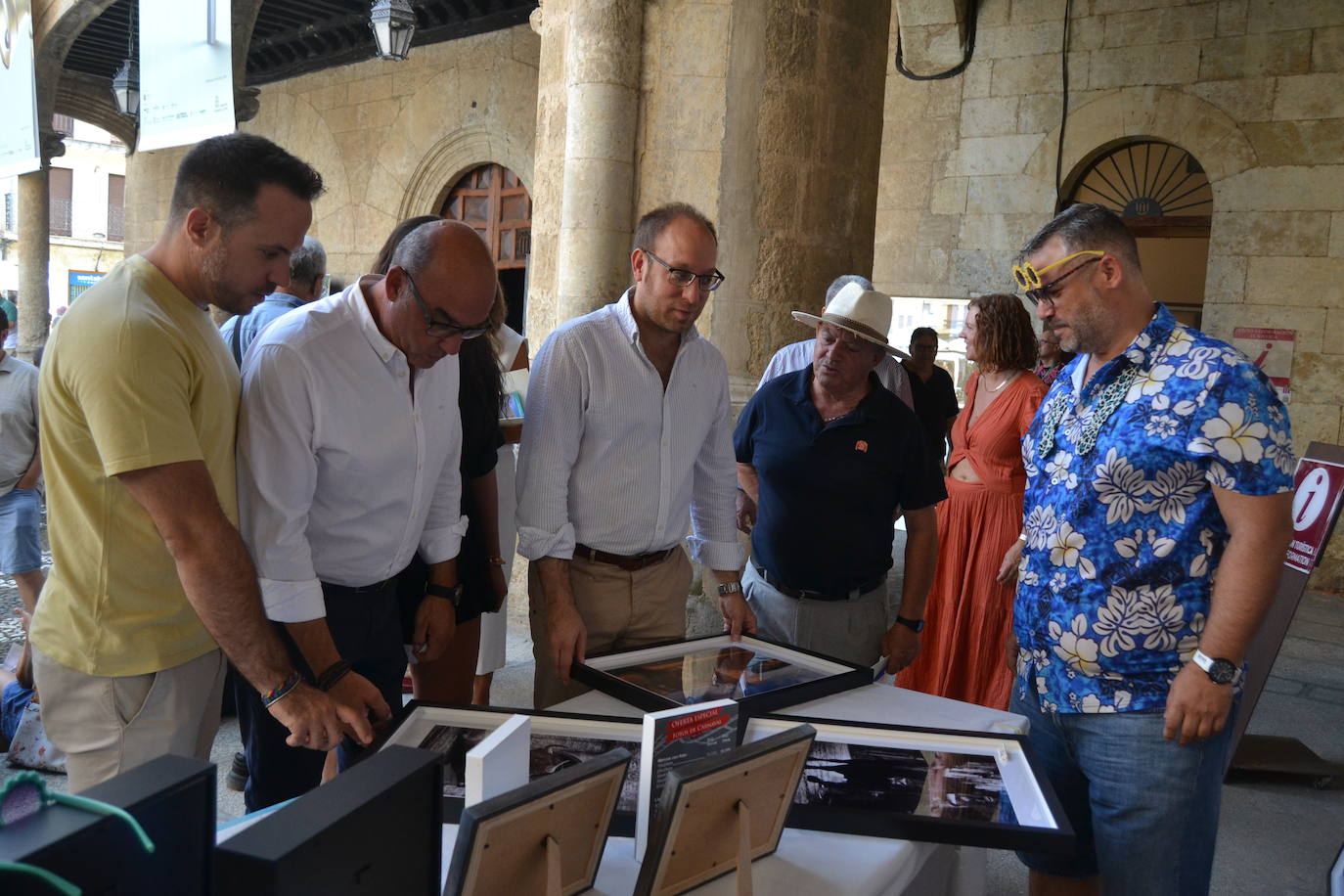 El comercio local abarrota las calles de Miróbriga