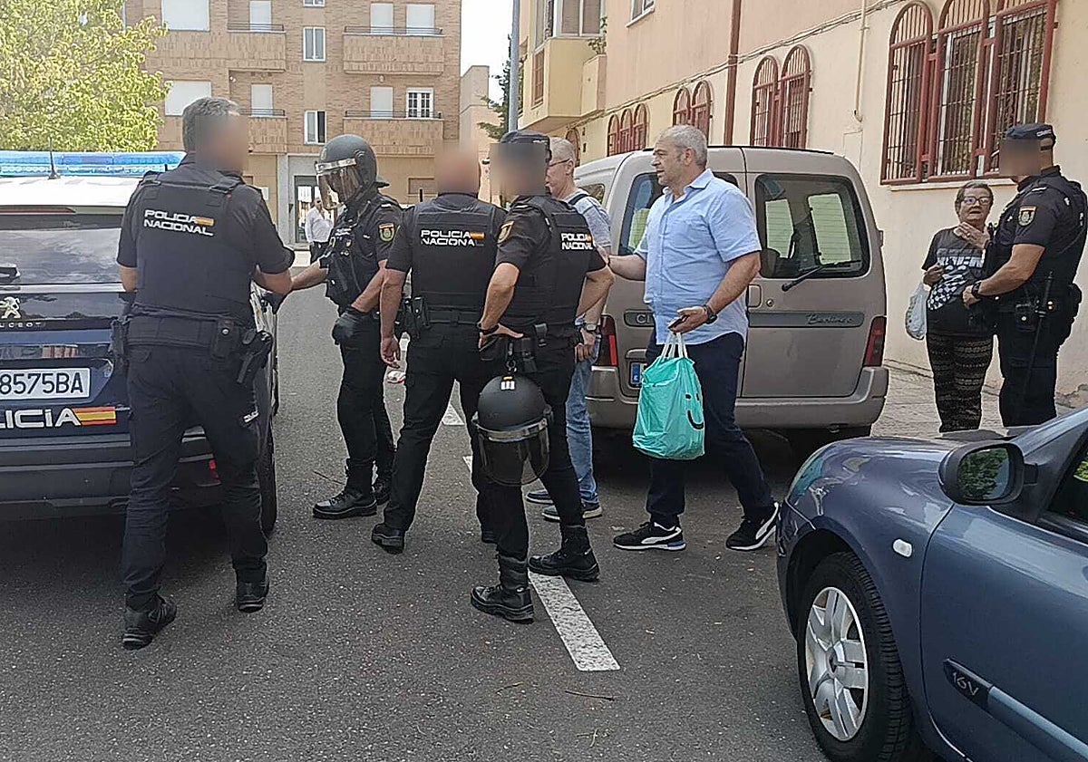 Imagen principal - Imágenes del arresto en Puente Ladrillo.