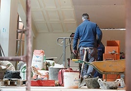 Un trabajador del sector de la construcción.