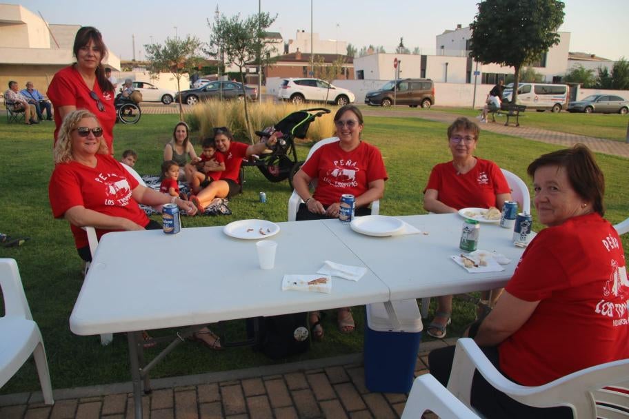 Villamayor de Armuña disfruta de las fiestas de verano con el río Tormes y la merienda de peñas