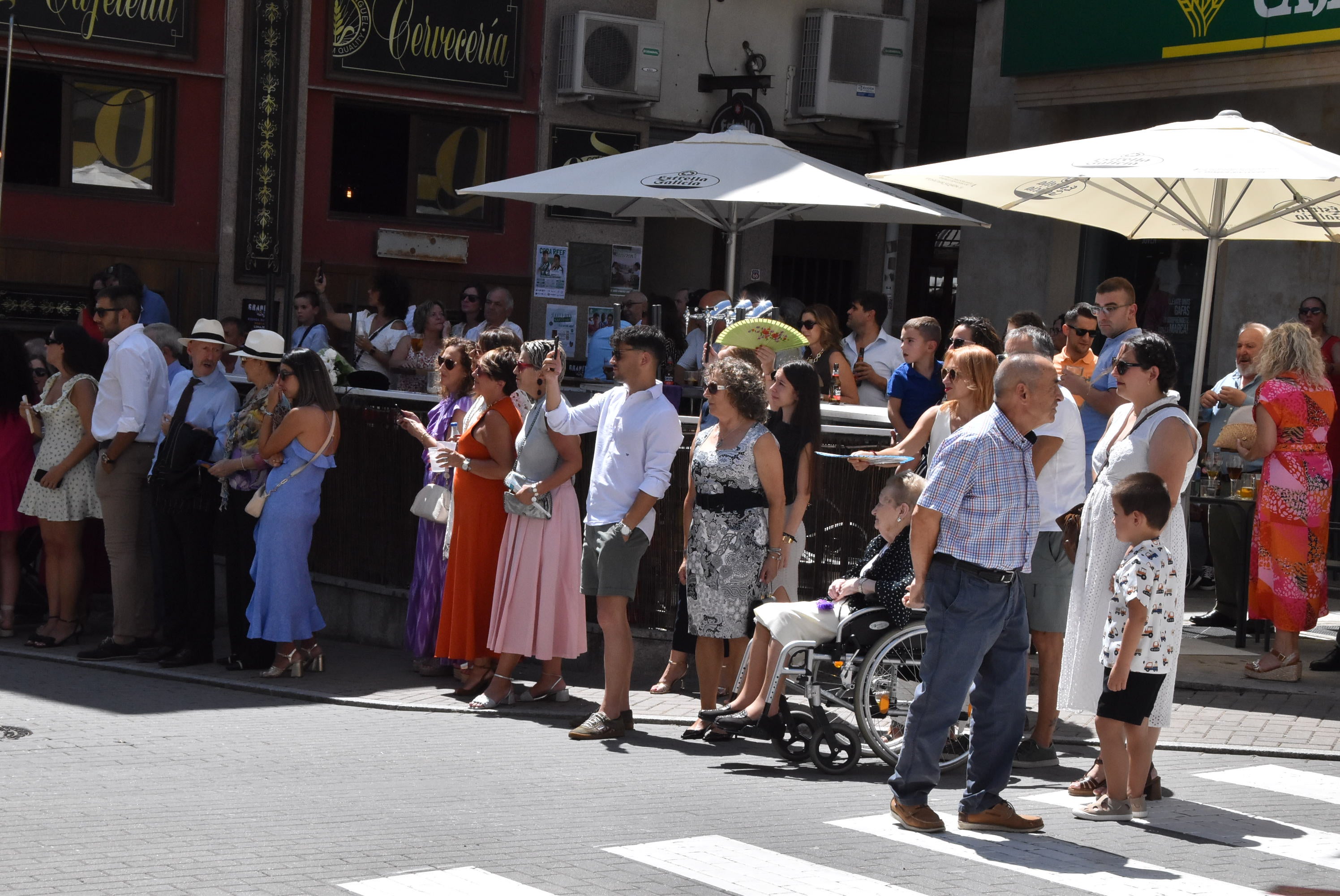 Guijuelo renueva su devoción con la Virgen de la Asunción en el día grande de sus fiestas
