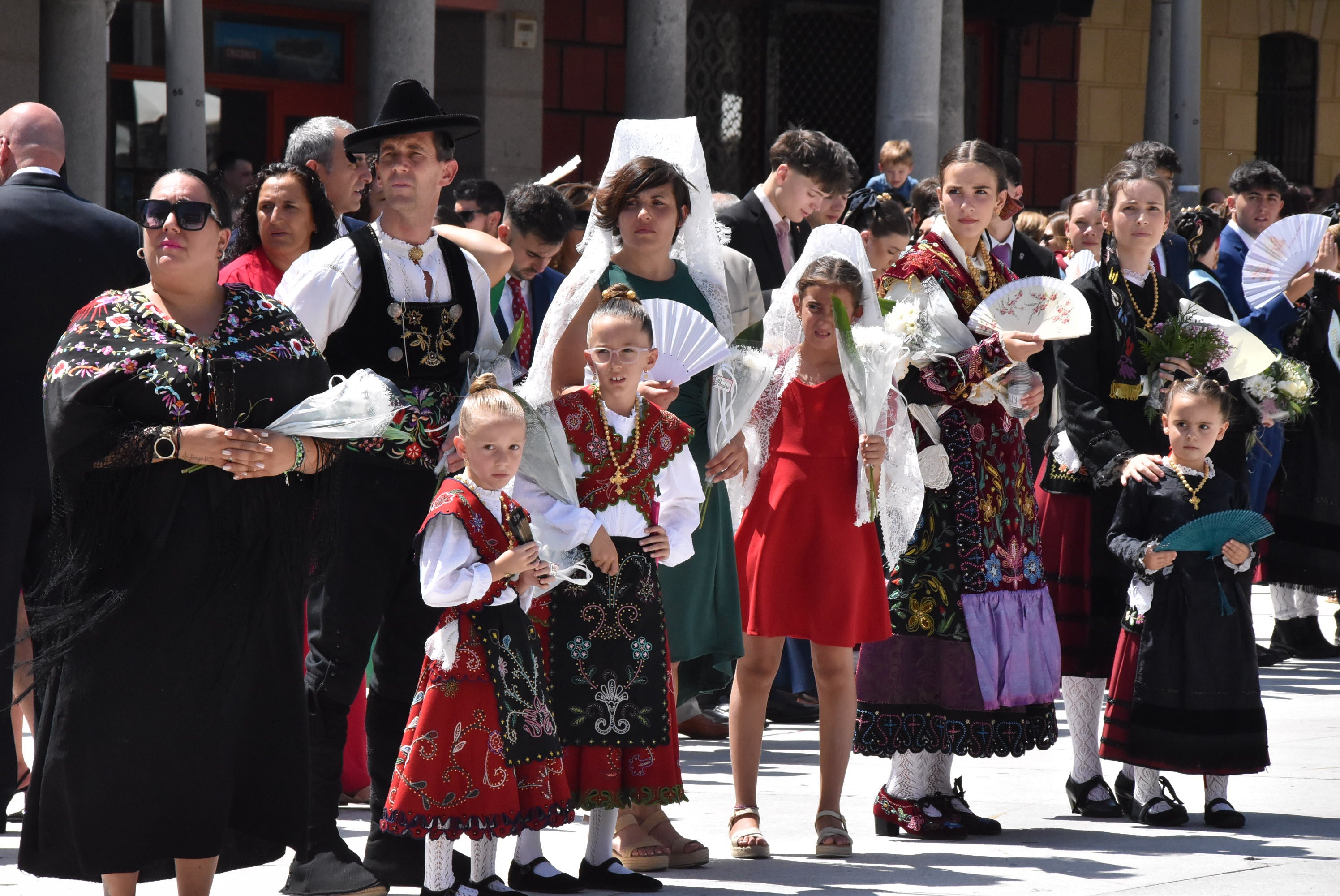 Guijuelo renueva su devoción con la Virgen de la Asunción en el día grande de sus fiestas