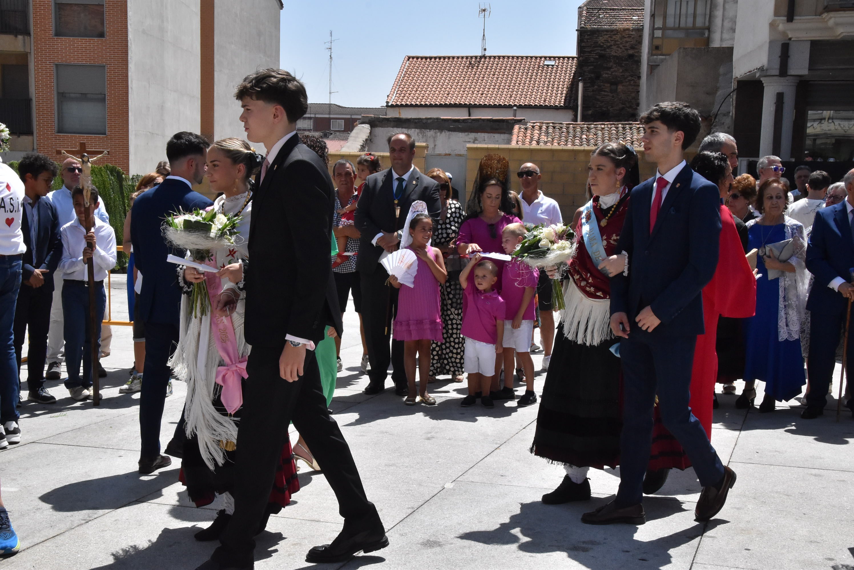 Guijuelo renueva su devoción con la Virgen de la Asunción en el día grande de sus fiestas