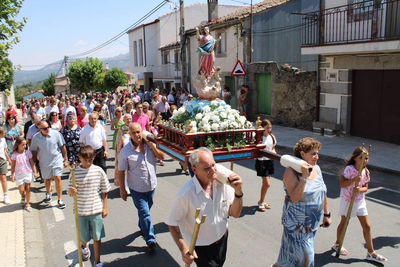 Sanchotello no falta a su cita con la Virgen de la Asunción
