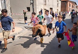 Encierro infantil en Macotera
