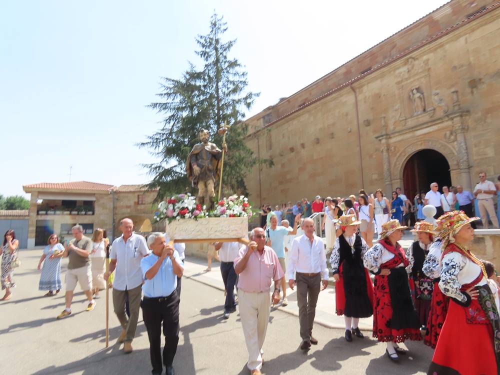 Bailes charros para San Roque en Babilafuente