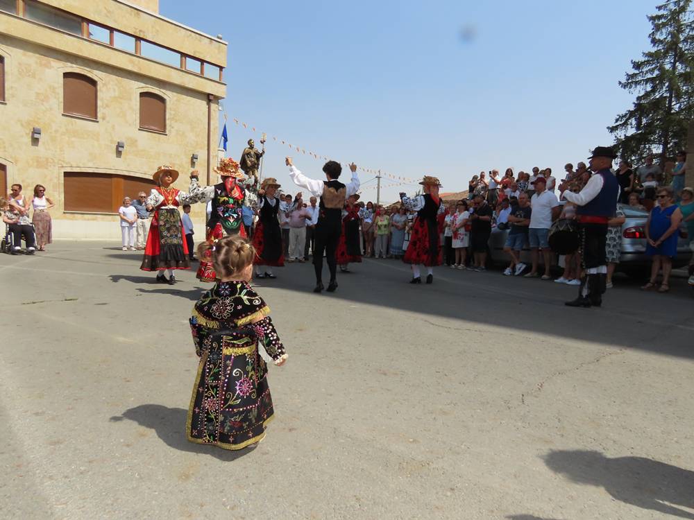 Bailes charros para San Roque en Babilafuente