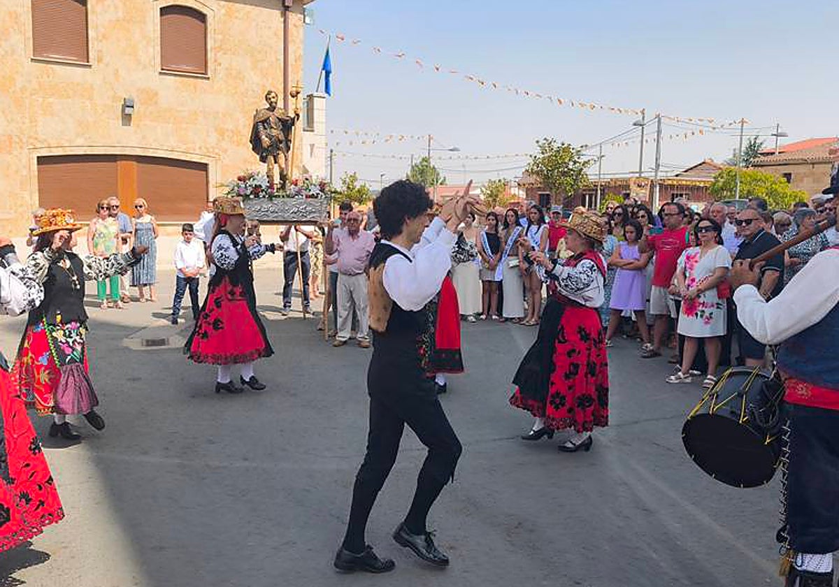 Bailes charros para San Roque en Babilafuente