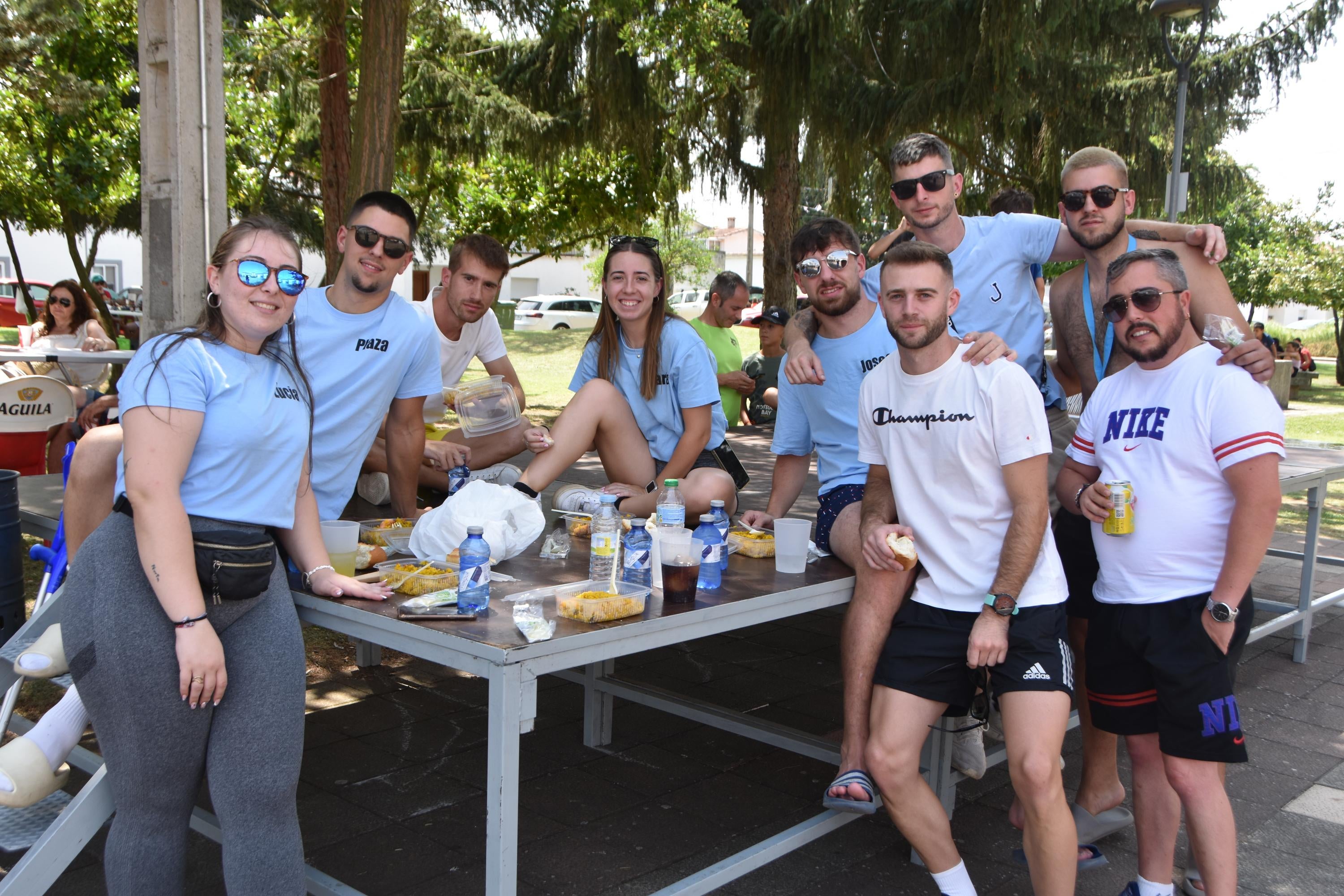 Diversión y paella para 800 en Nuevo Naharros