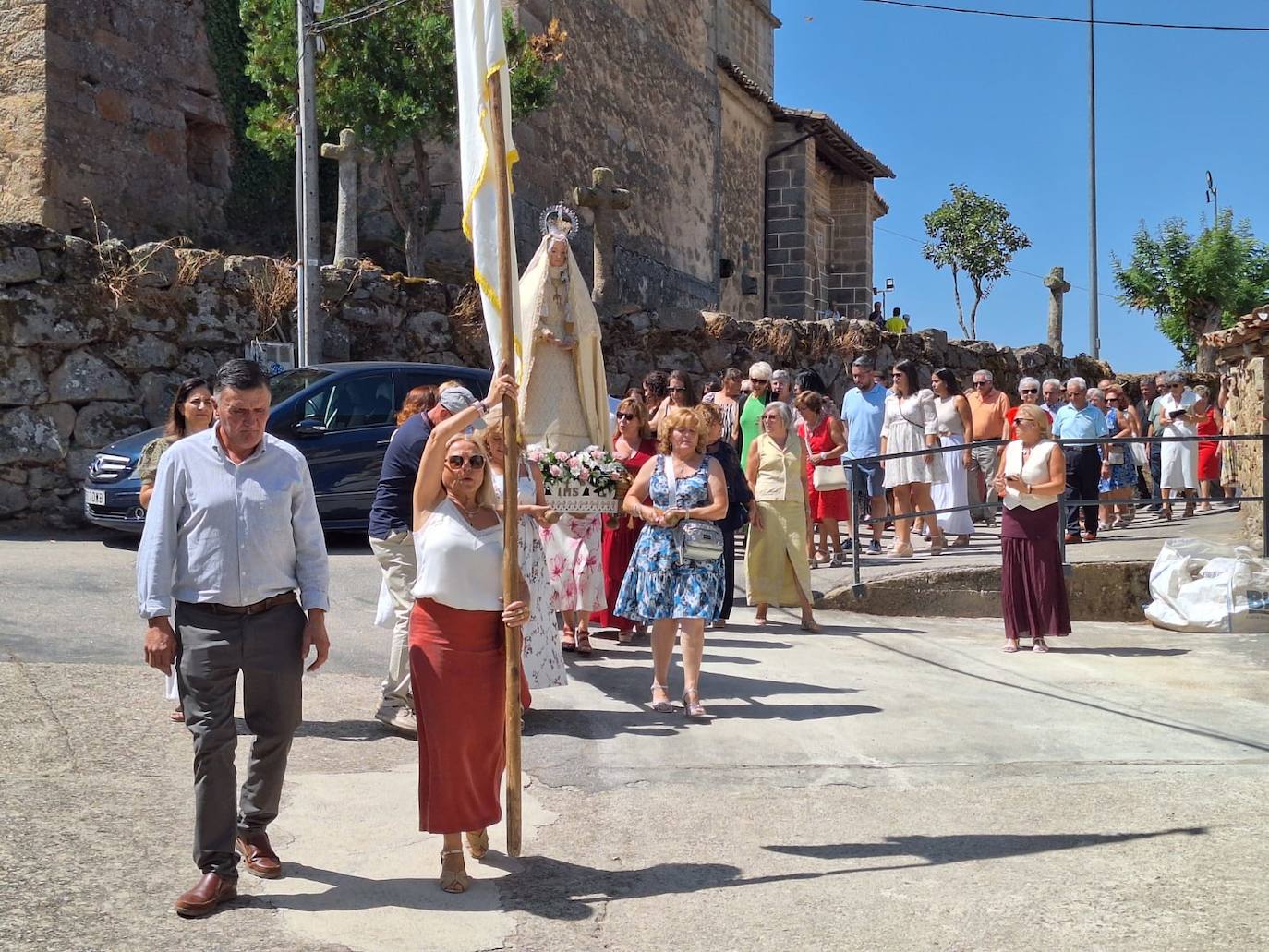 Sorihuela acompaña a la Virgen de la Asunción en su día de fiesta