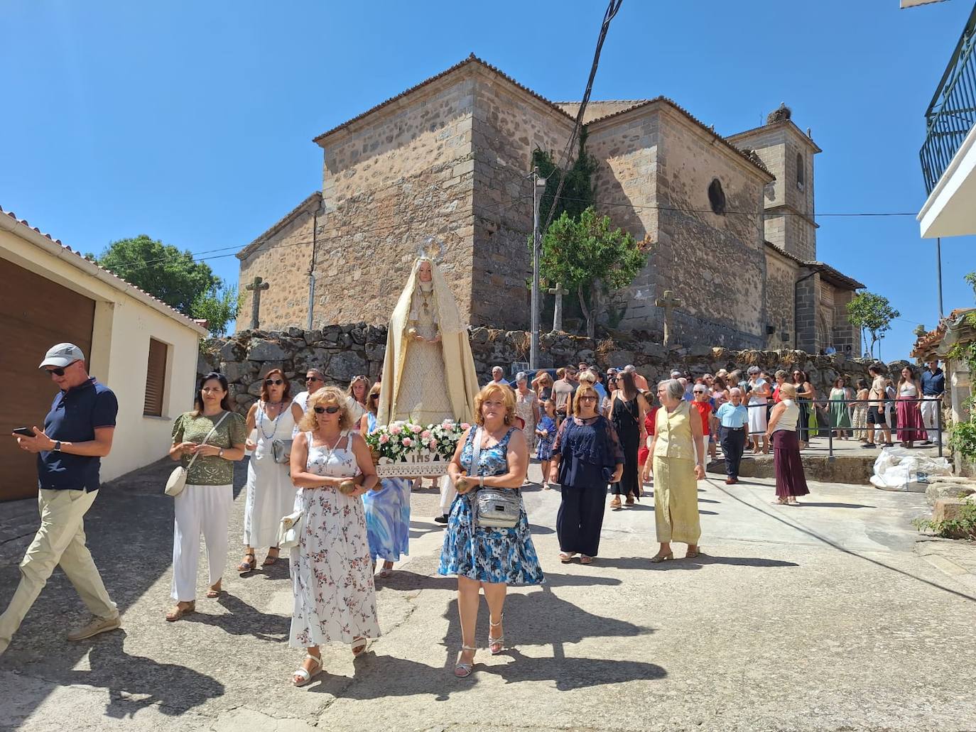 Sorihuela acompaña a la Virgen de la Asunción en su día de fiesta