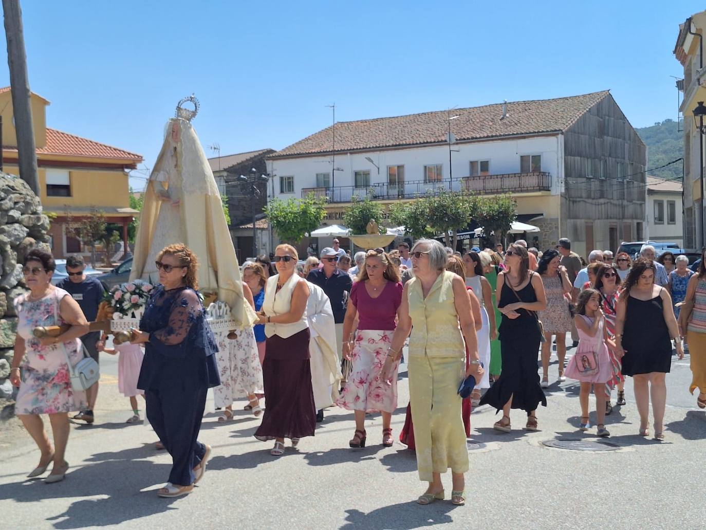 Sorihuela acompaña a la Virgen de la Asunción en su día de fiesta