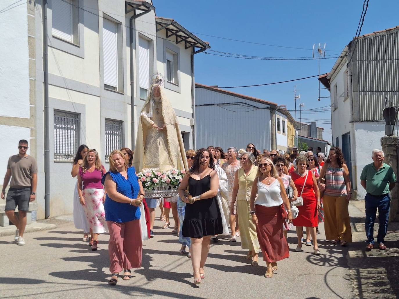 Sorihuela acompaña a la Virgen de la Asunción en su día de fiesta