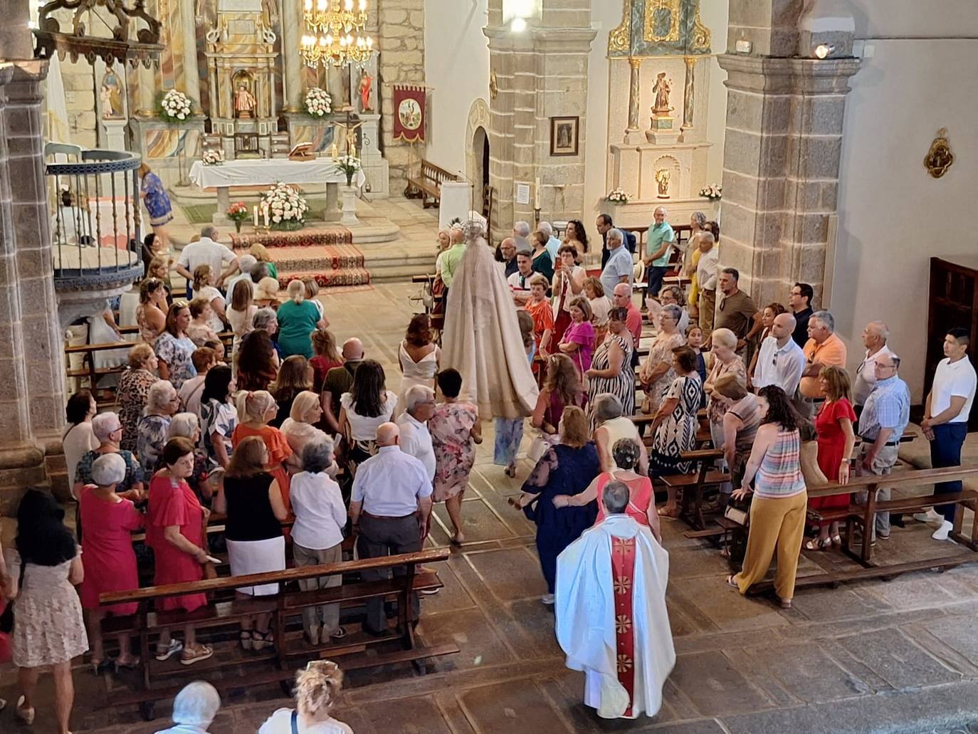 Sorihuela acompaña a la Virgen de la Asunción en su día de fiesta