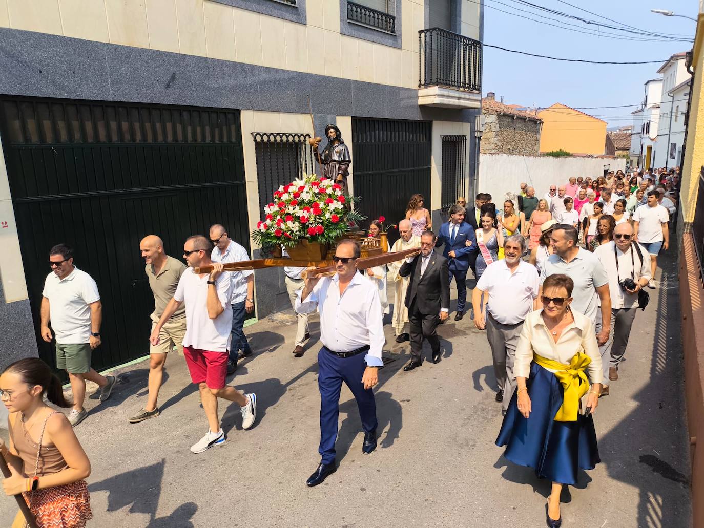Ledrada vive una intensa jornada por San Roque
