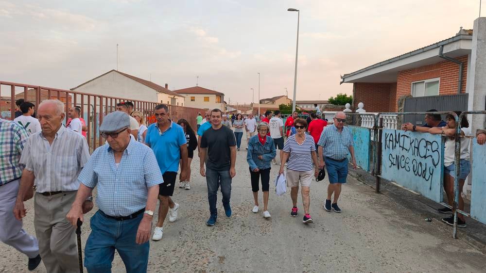 Multitudinario segundo encierro en Macotera