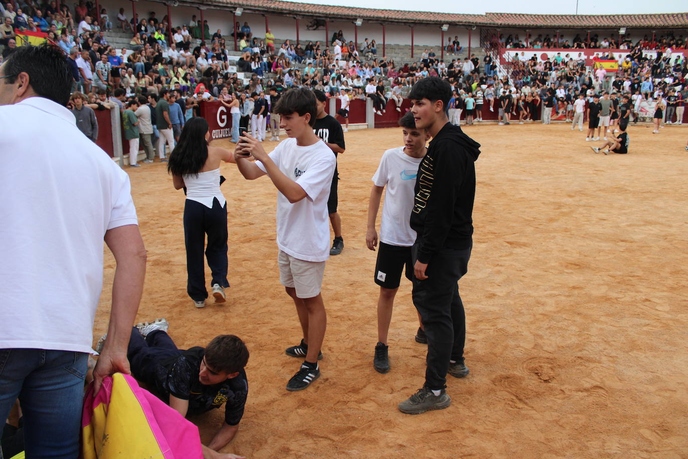 Guijuelo vive con intensidad la vaquilla del aguardiente