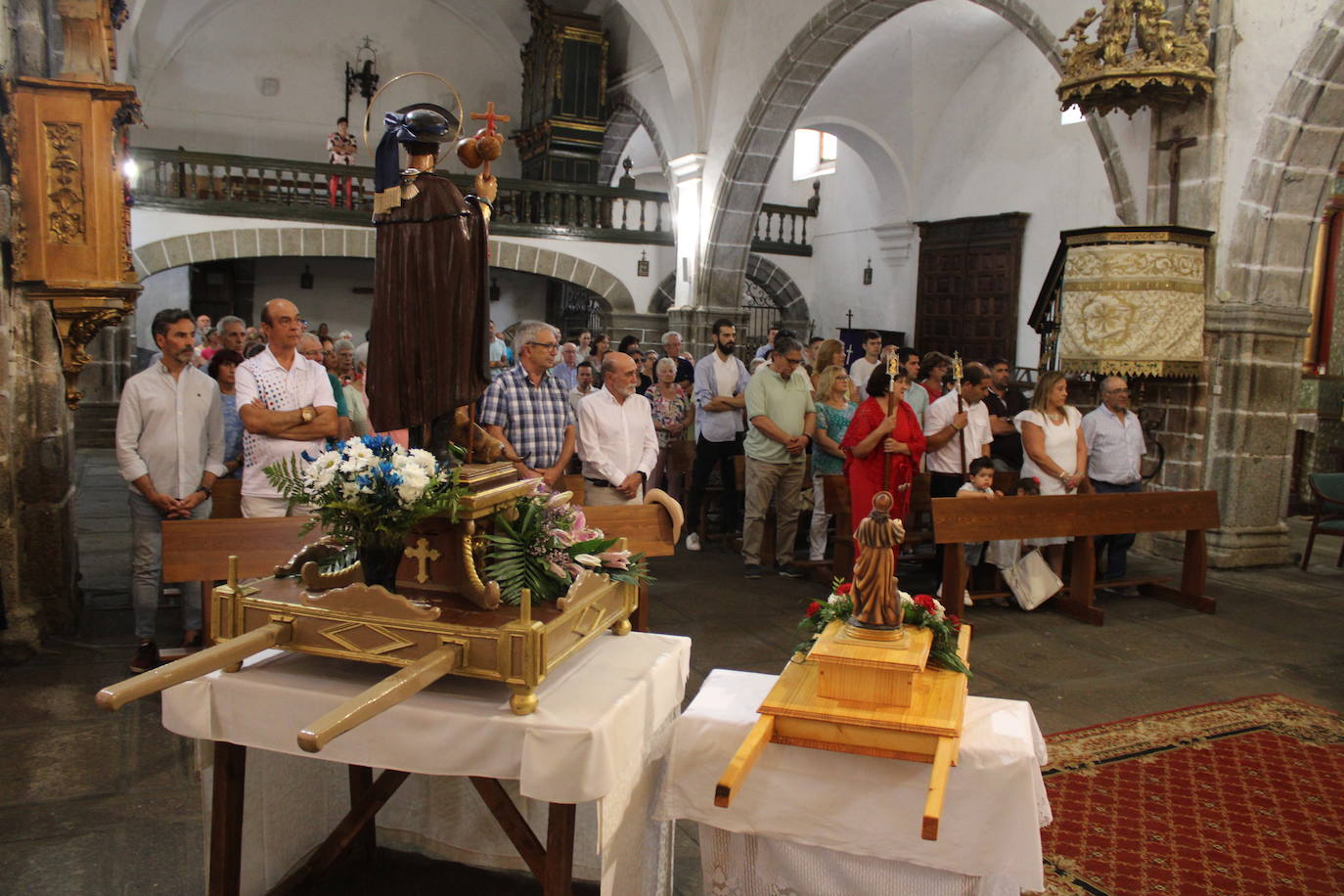 Fin de fiesta con homenaje y relevo en la Hermandad de San Roque en Puente del Congosto