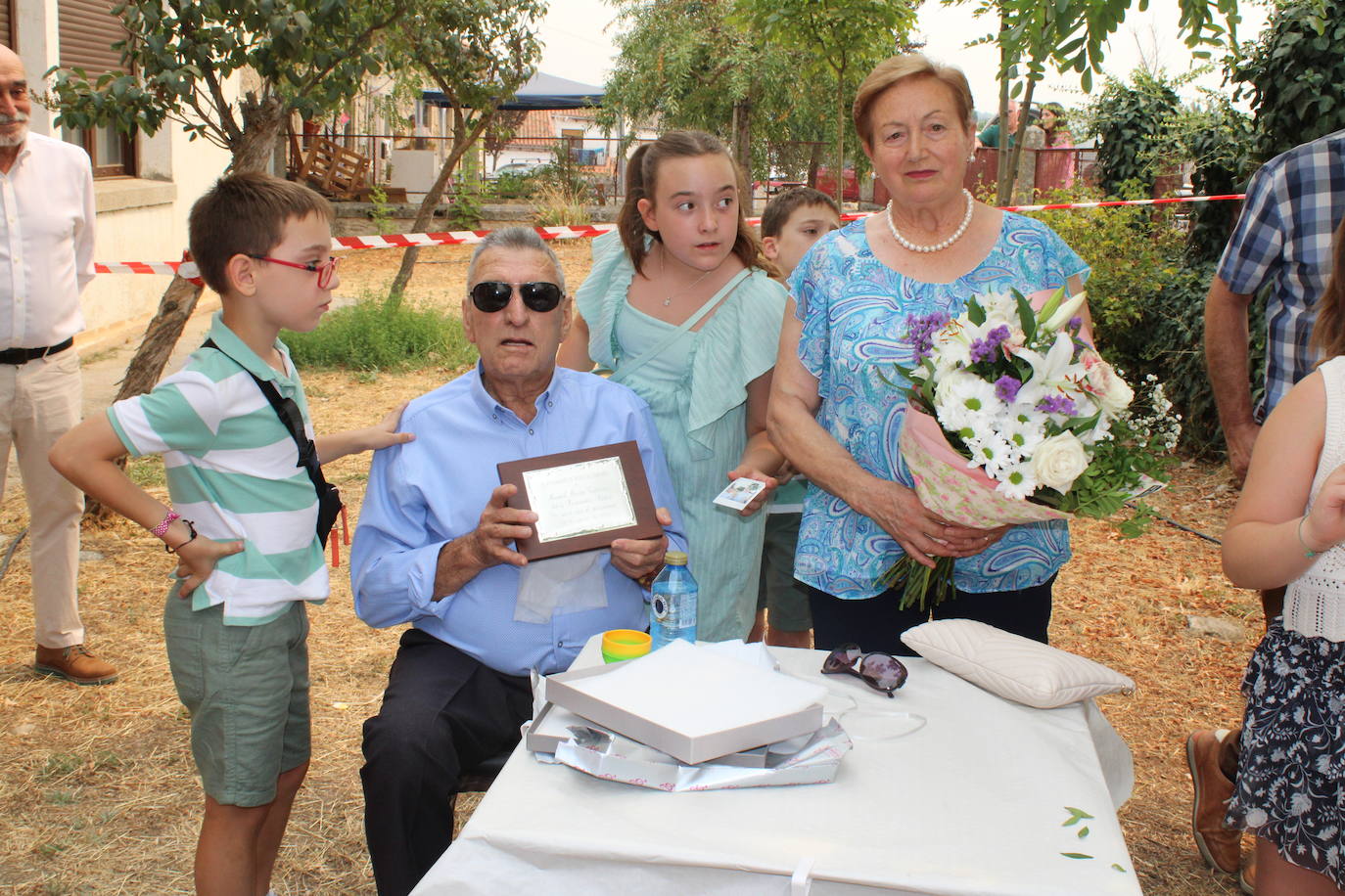 Fin de fiesta con homenaje y relevo en la Hermandad de San Roque en Puente del Congosto