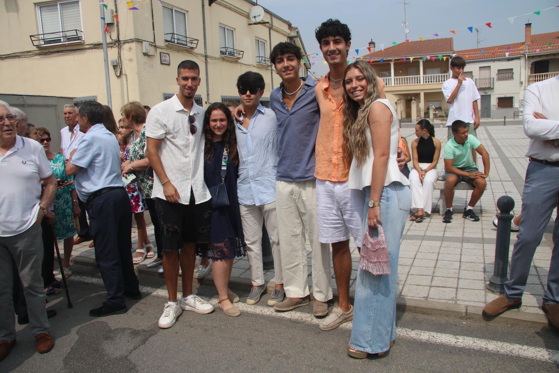 Calzada de Valdunciel llena sus calles para arropar a Santa Elena