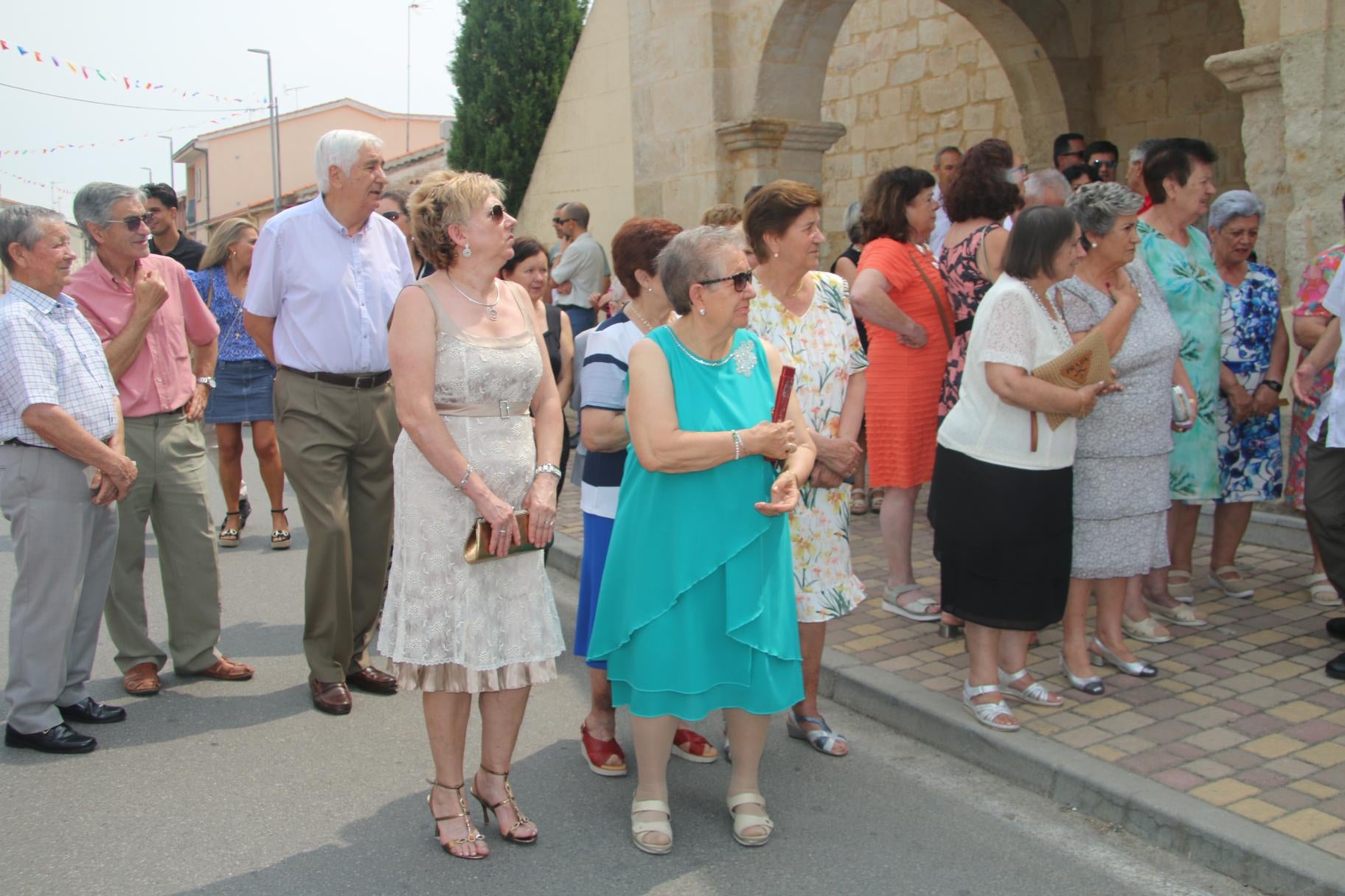 Calzada de Valdunciel llena sus calles para arropar a Santa Elena