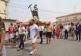 La procesión con la imagen de Santa Elena