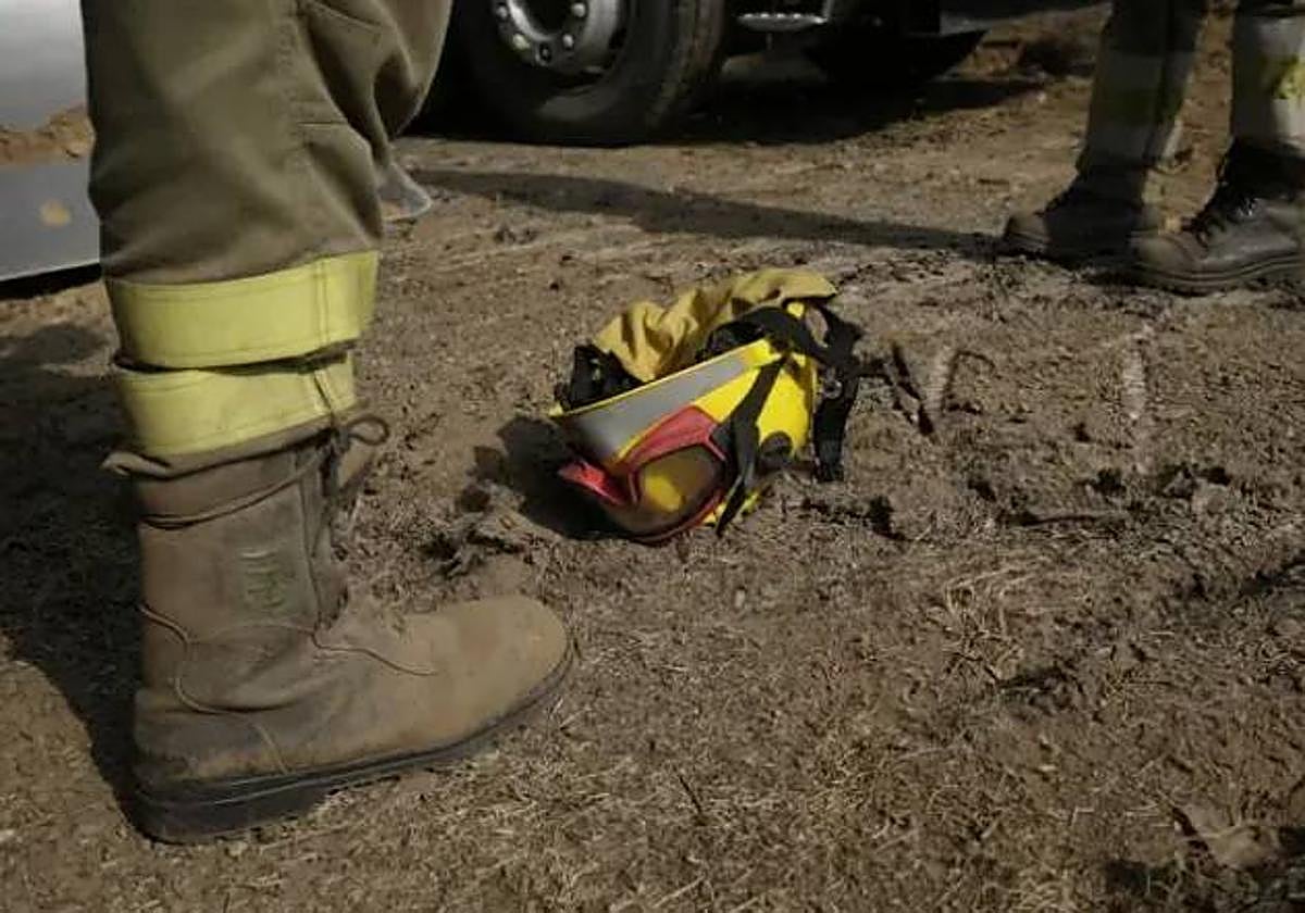 Imagen de las labores de extinción que se están llevando a cabo en los incendios de León.