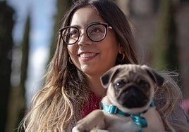 Paula Pechero, junto a Kenzo.