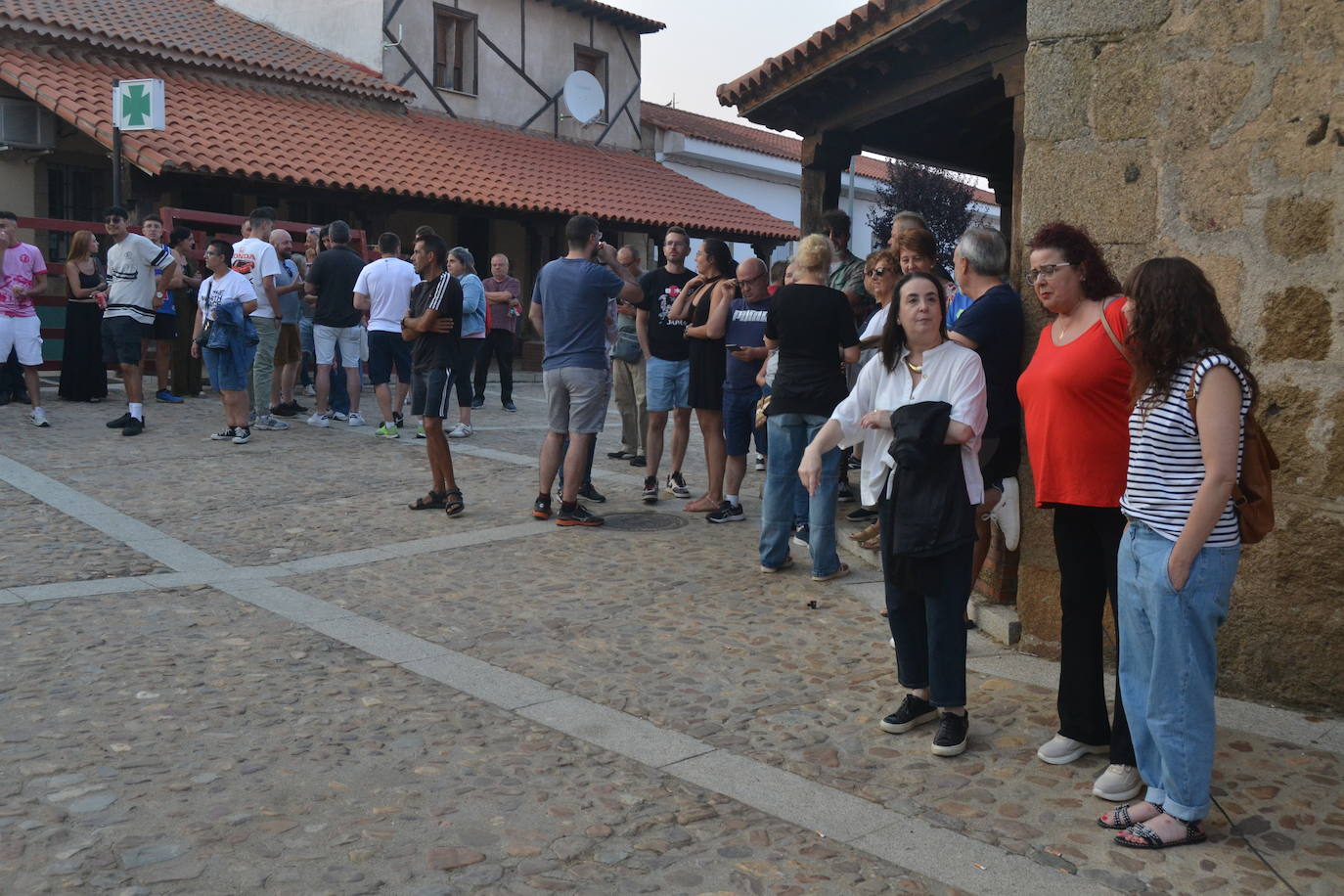 Los vecinos de El Cabaco, estrellas de las fiestas