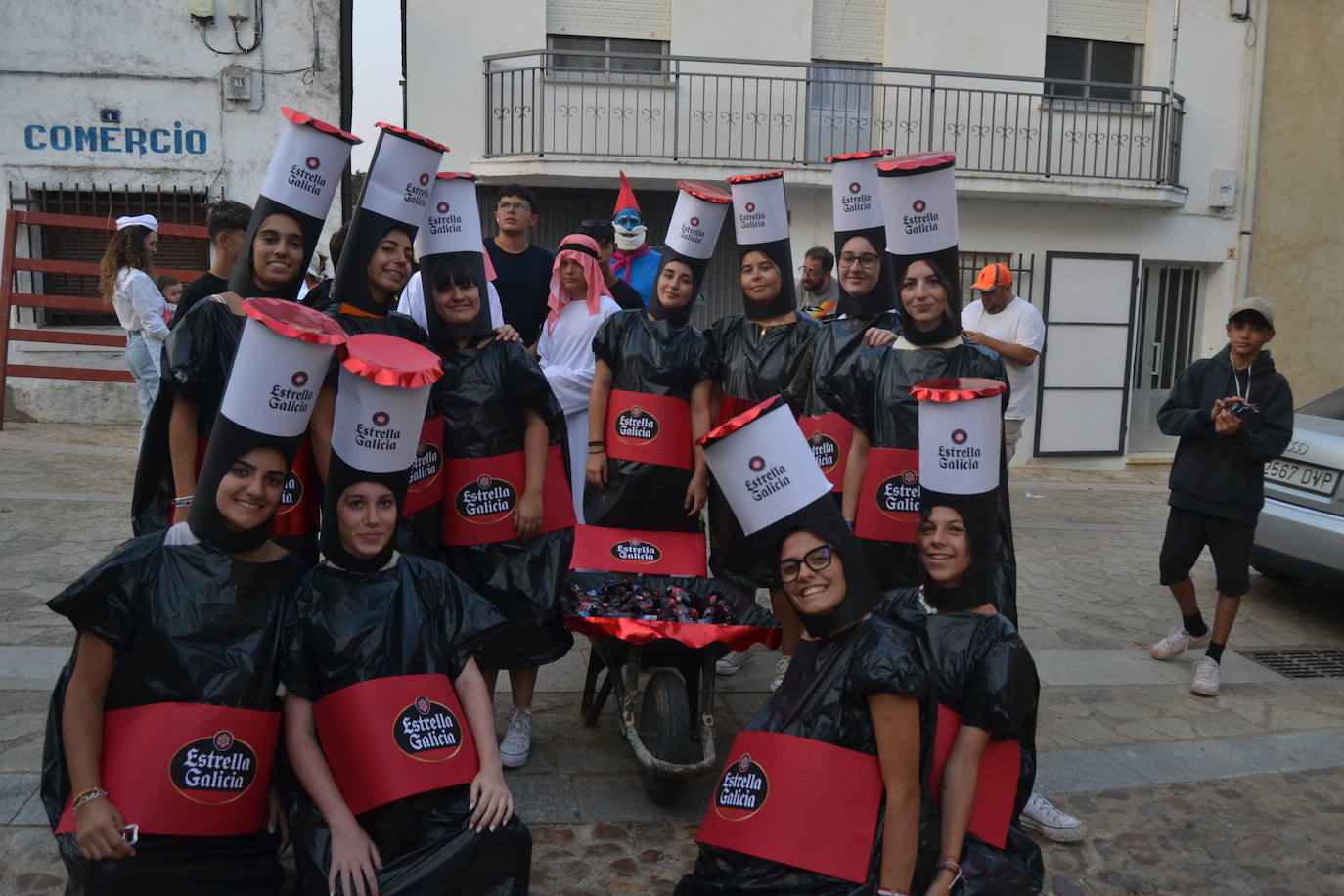 Los vecinos de El Cabaco, estrellas de las fiestas