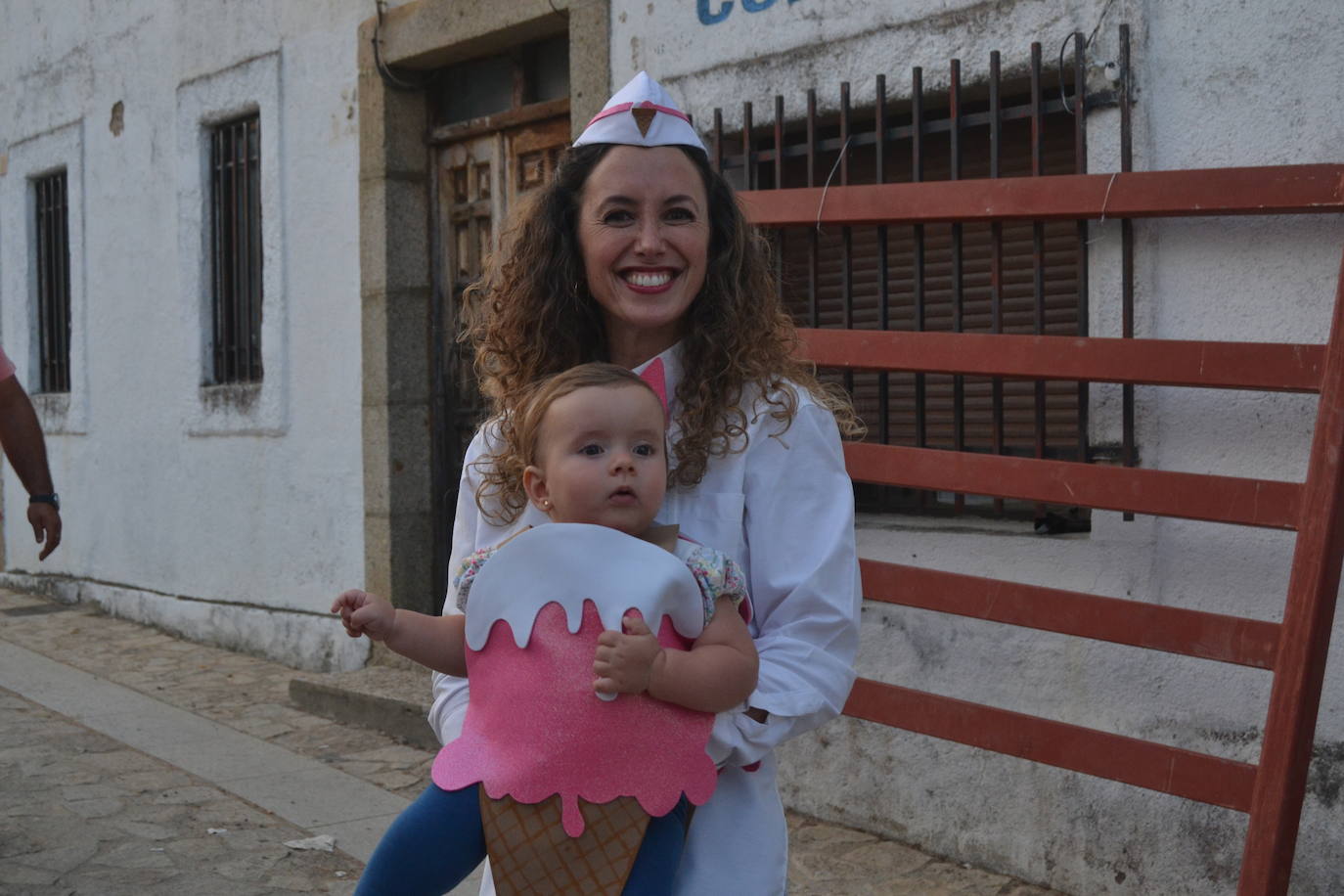 Los vecinos de El Cabaco, estrellas de las fiestas