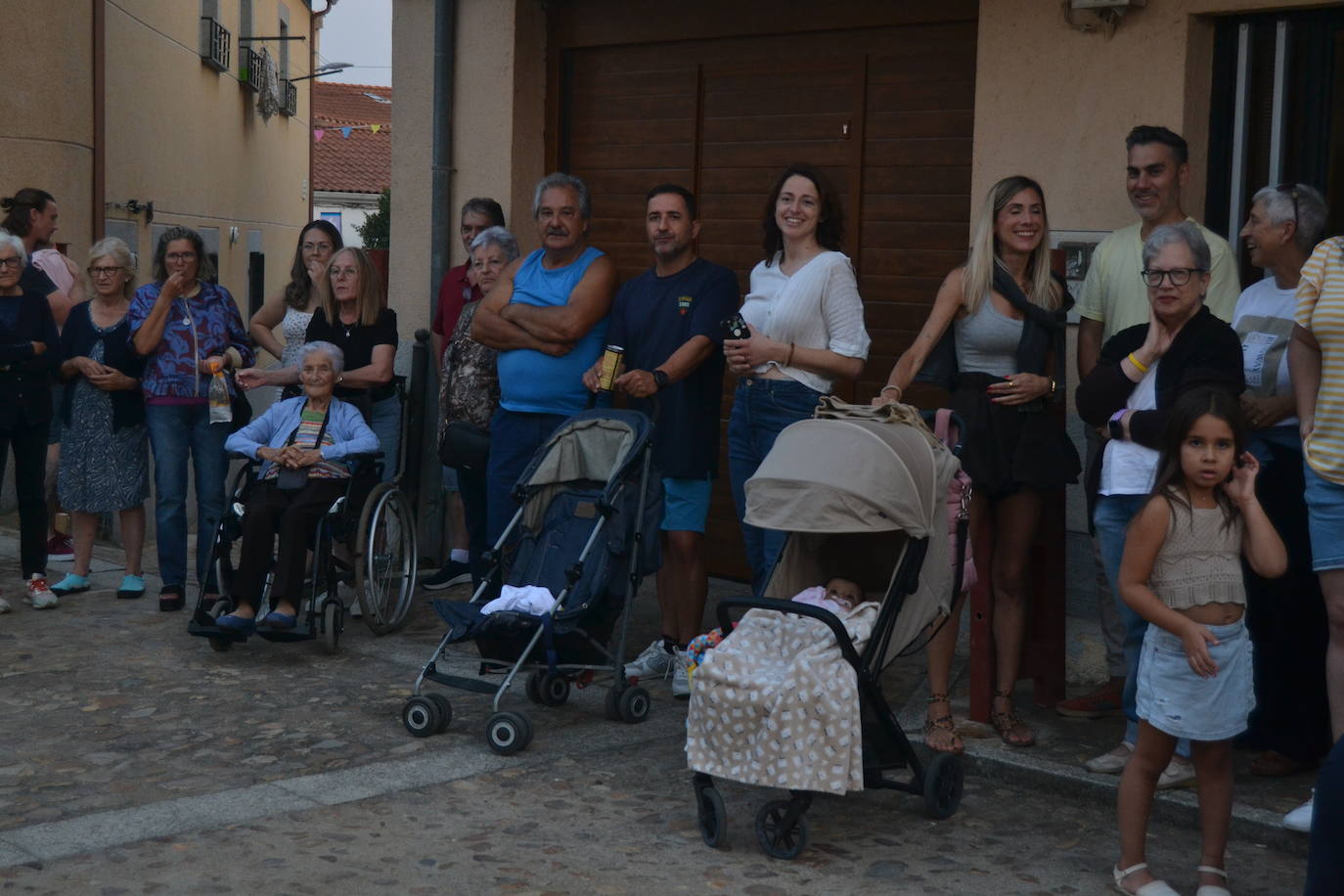Los vecinos de El Cabaco, estrellas de las fiestas