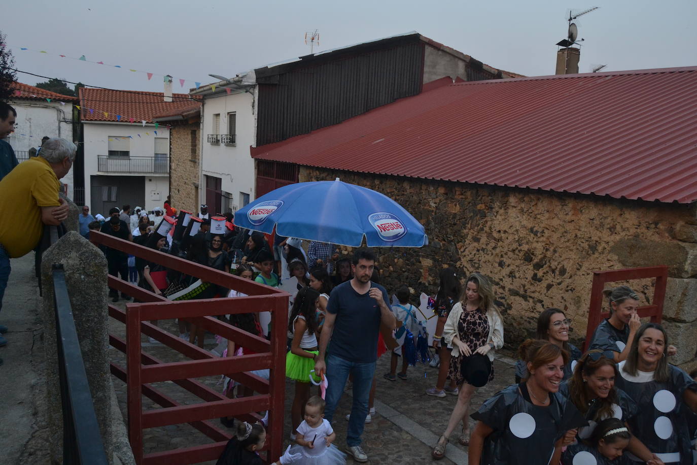 Los vecinos de El Cabaco, estrellas de las fiestas
