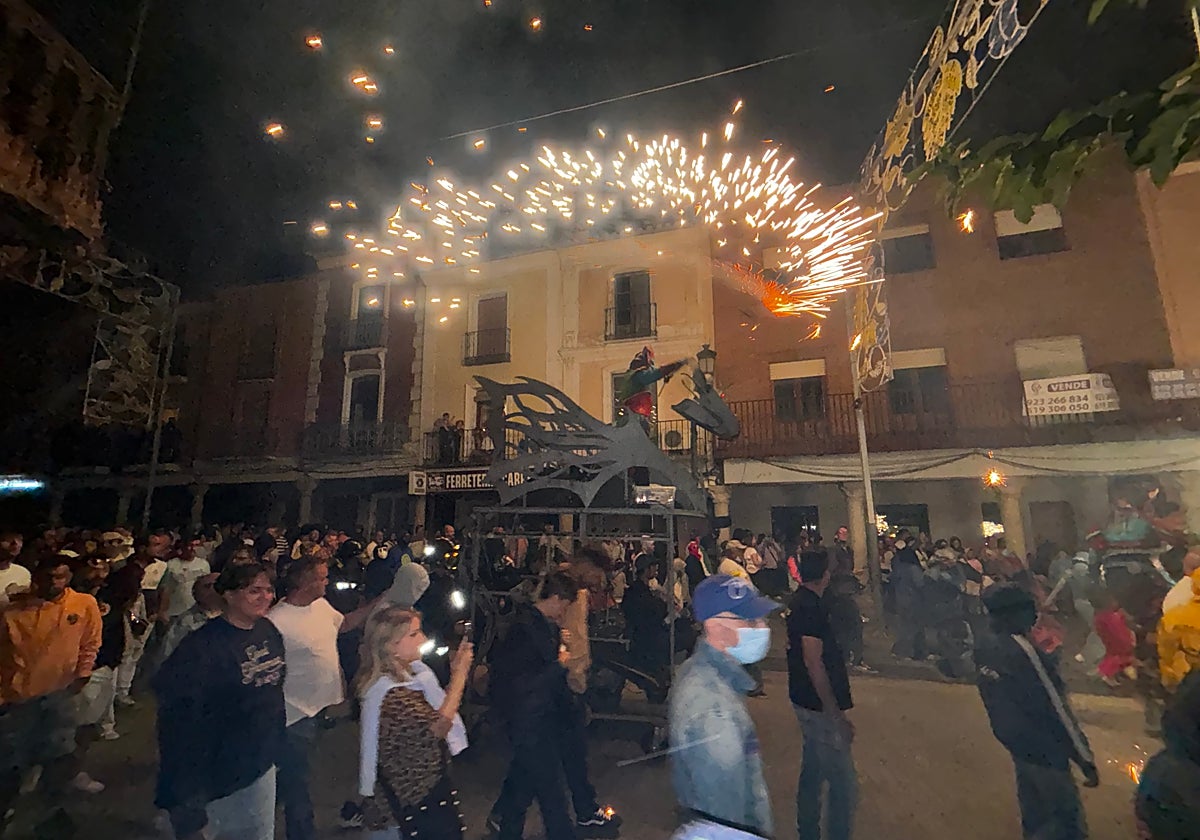 Espectáculo de fuego por las calles de Peñaranda.