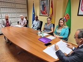 Moción de censura en Santibáñez de la Sierra.