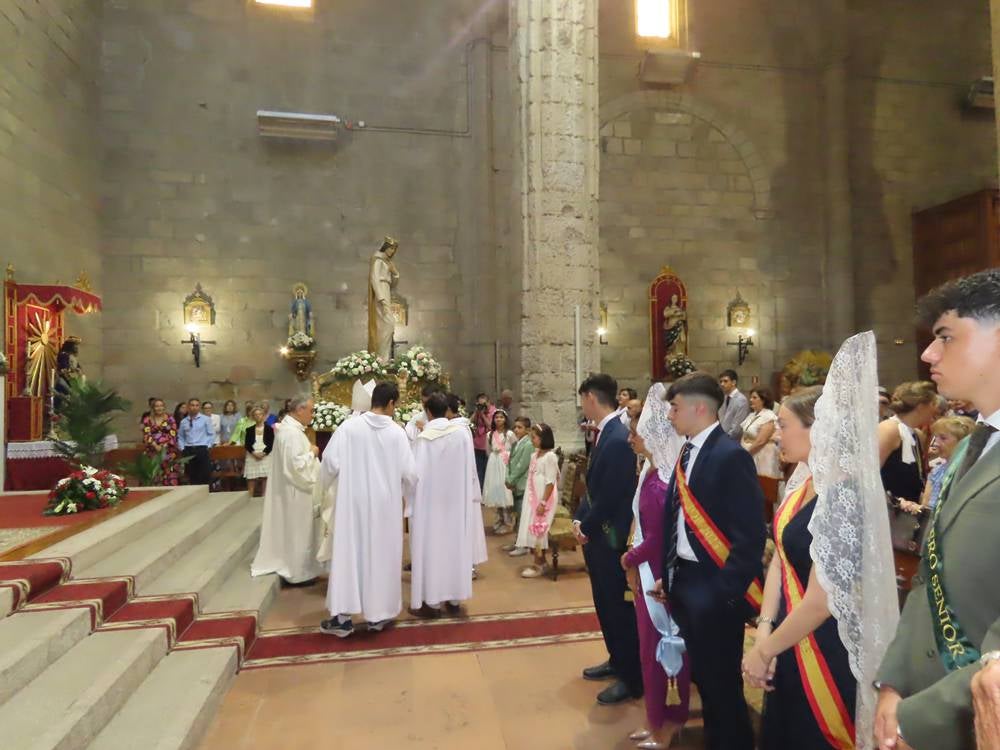 Himnos para Santa María Reina en Peñaranda de Bracamonte