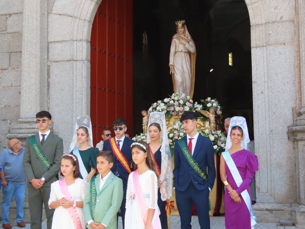 Himnos para Santa María Reina en Peñaranda de Bracamonte