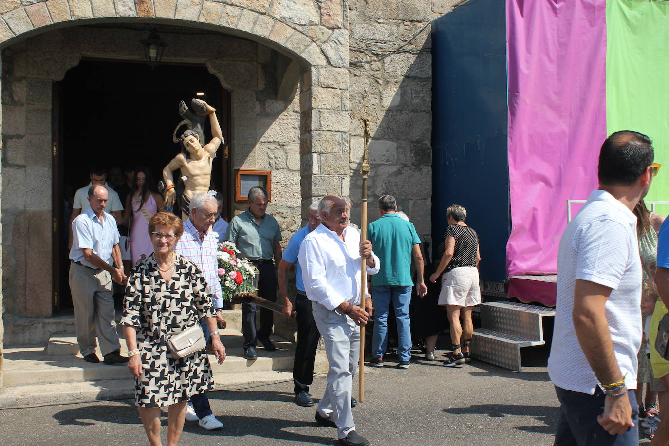 San Sebastián bendice a los vecinos de Cipérez