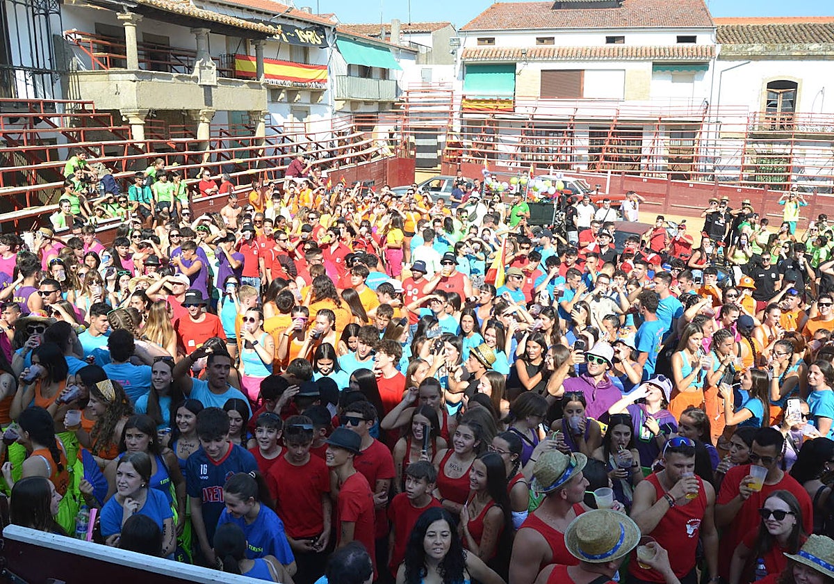 La fiesta se desata con las peñas de Lumbrales