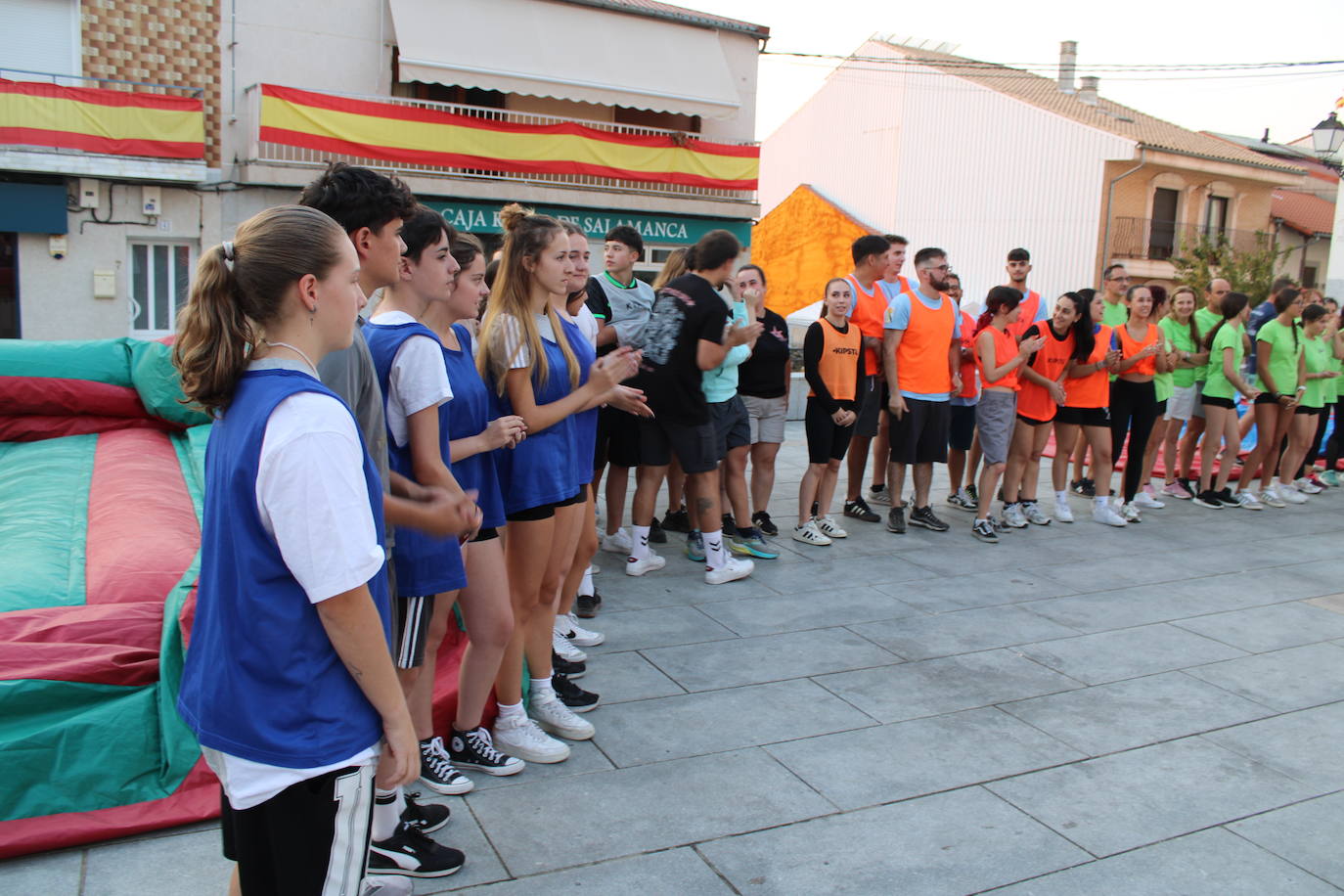 Las peñas disfrutan con las fiestas de Ledrada