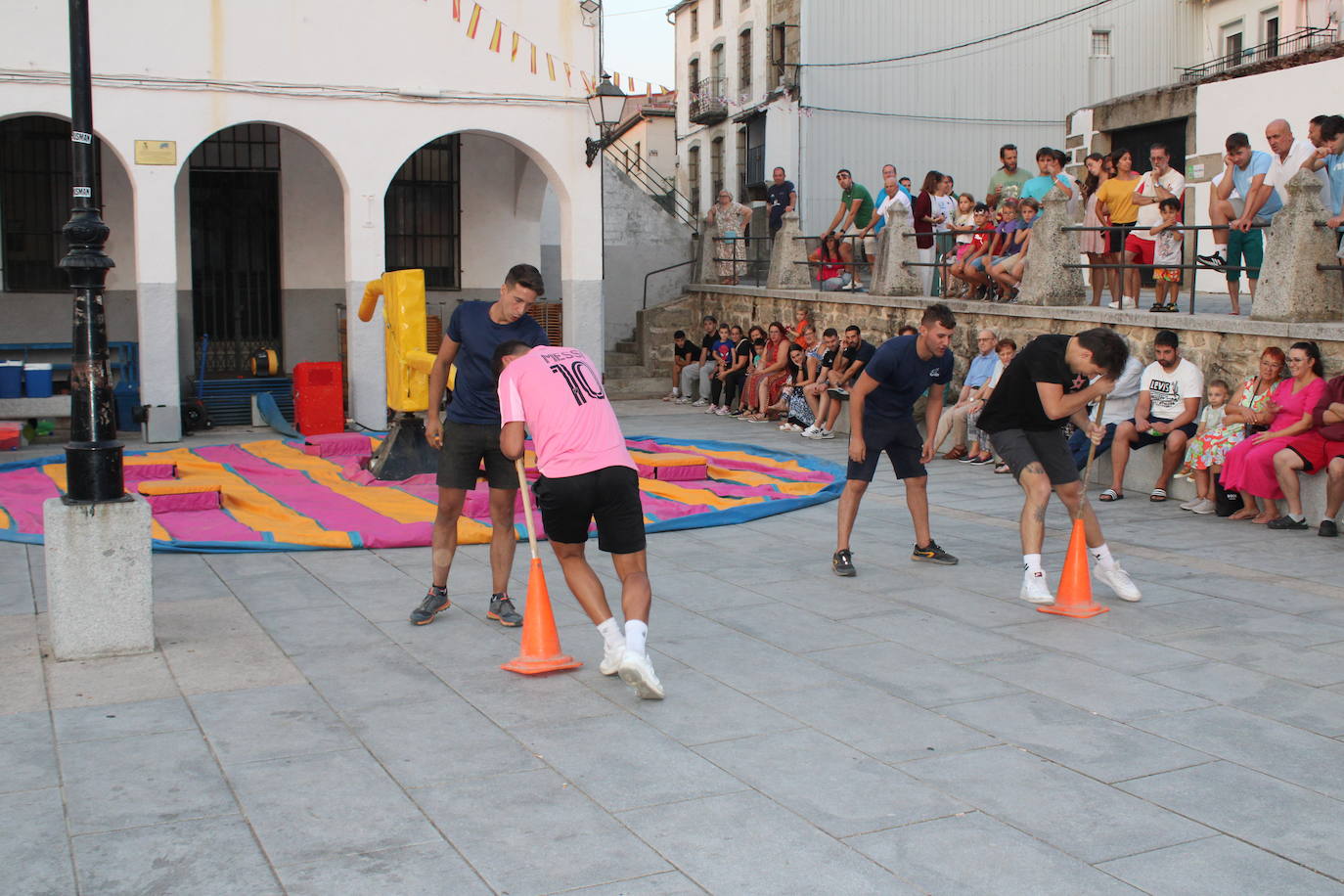 Las peñas disfrutan con las fiestas de Ledrada