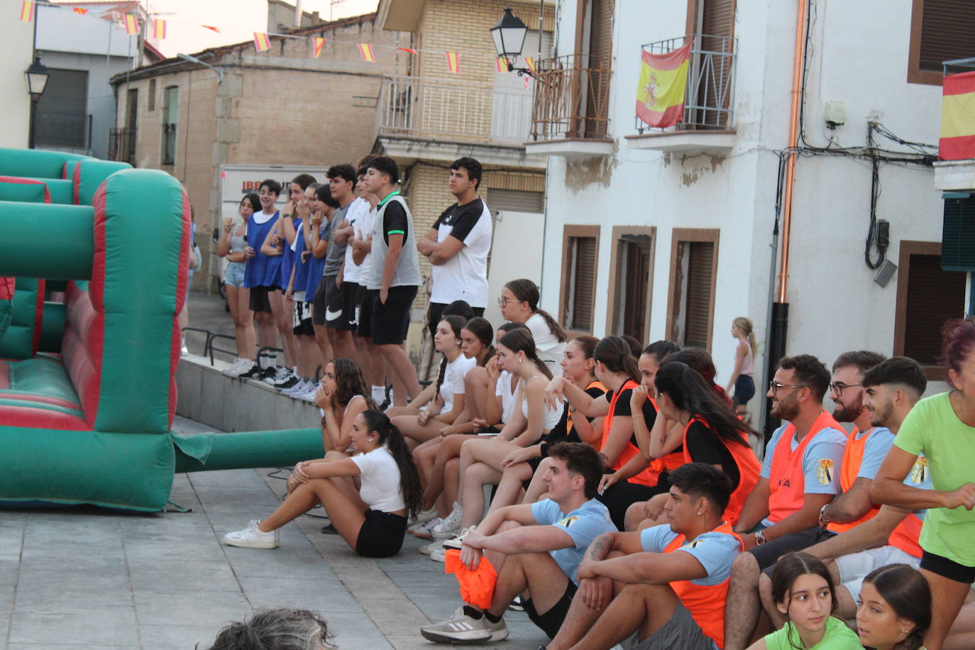 Las peñas disfrutan con las fiestas de Ledrada