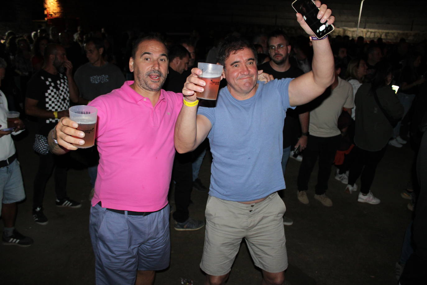 Los Santos disfruta de una completa noche de rock