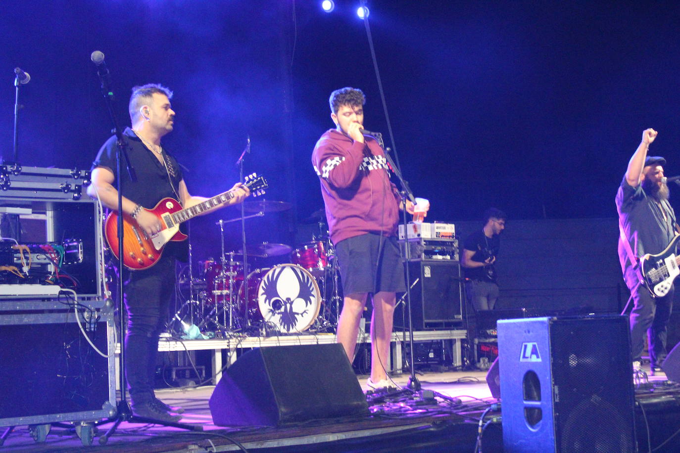 Los Santos disfruta de una completa noche de rock