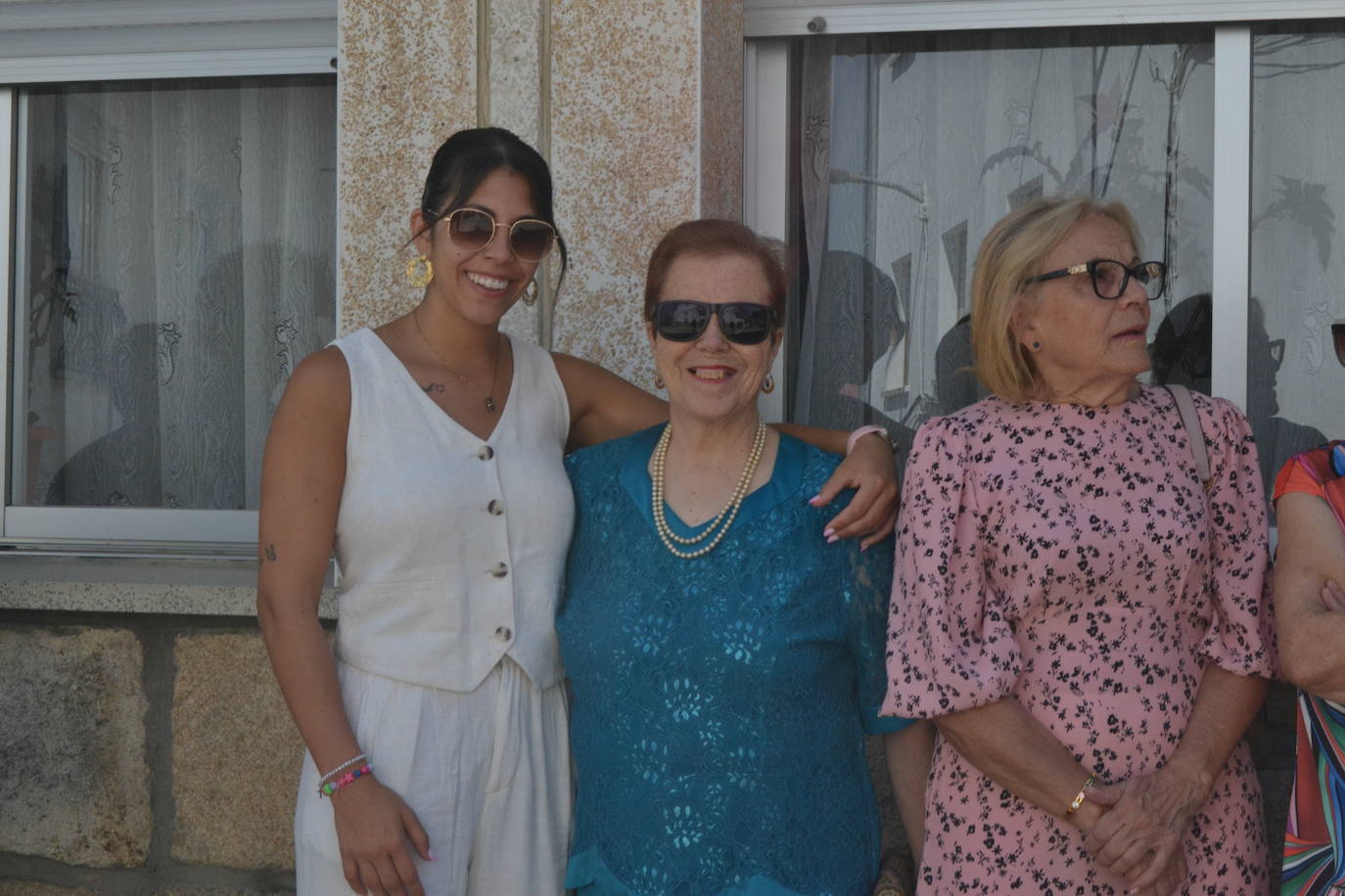 San Bartolo recibe el calor de los vecinos de Aldeadávila