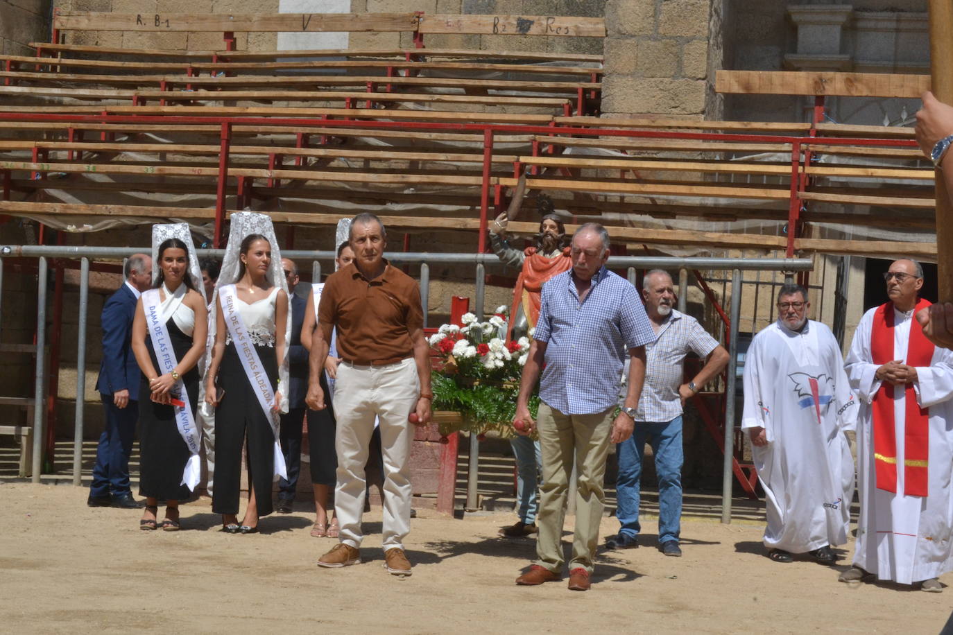San Bartolo recibe el calor de los vecinos de Aldeadávila