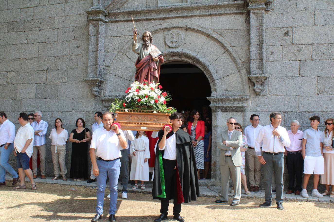 Los Santos acompaña a San Bartolo en el día grande de su fiesta